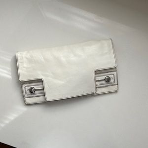 Banana Republic White Leather clutch very good condition